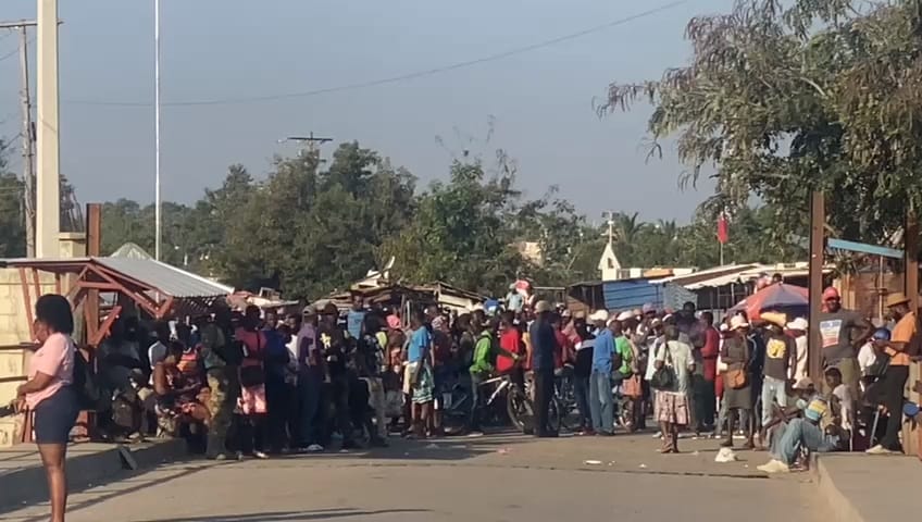 Haitianos dicen situación de su país es inhumana: “la vida de un perro vale más que la de un humano”